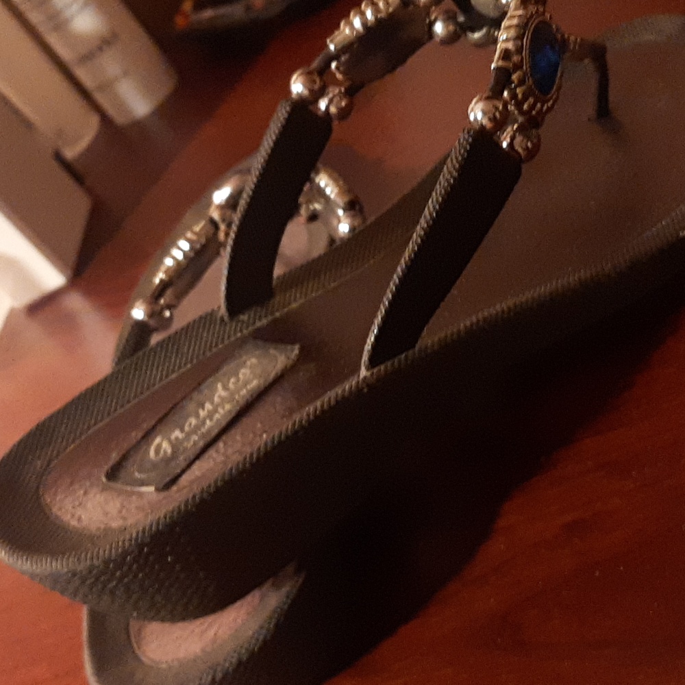 Sandals - Picture 2 of 2